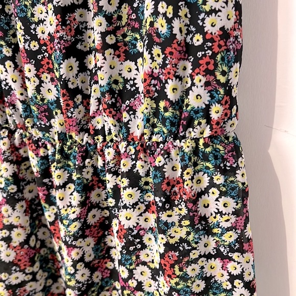 Reitmans floral sundress - Picture 6 of 9